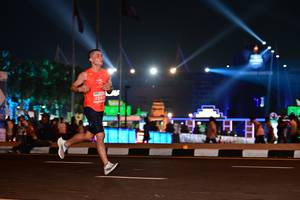 BIB: 2590
                            <button type="button" onclick="openModal(15059327)" class="btn btn-primary btn-sm float-right btn-popup" data-toggle="modal" data-target=".modal-high-quality">
                        <i class="fas fa-shopping-cart"></i> Add to Cart
                    </button>
                                            <button type="button" onclick="isThisMe(15059327, true)" class="btn btn-success btn-sm float-right btn-popup btn-isme hidden" data-toggle="tooltip" data-placement="bottom" title="นี่คือรูปของคุณใช่ไหม คลิกที่นี่เพื่อเอาเข้าอัลบั้ม">
                        <i class="fas fa-plus"></i> Add to album
                    </button>
                    <button type="button" onclick="isThisMe(15059327, false)" class="btn btn-warning btn-sm float-right btn-popup btn-isnotme hidden">
                        <i class="fas fa-ban"></i> Remove from album
                    </button>